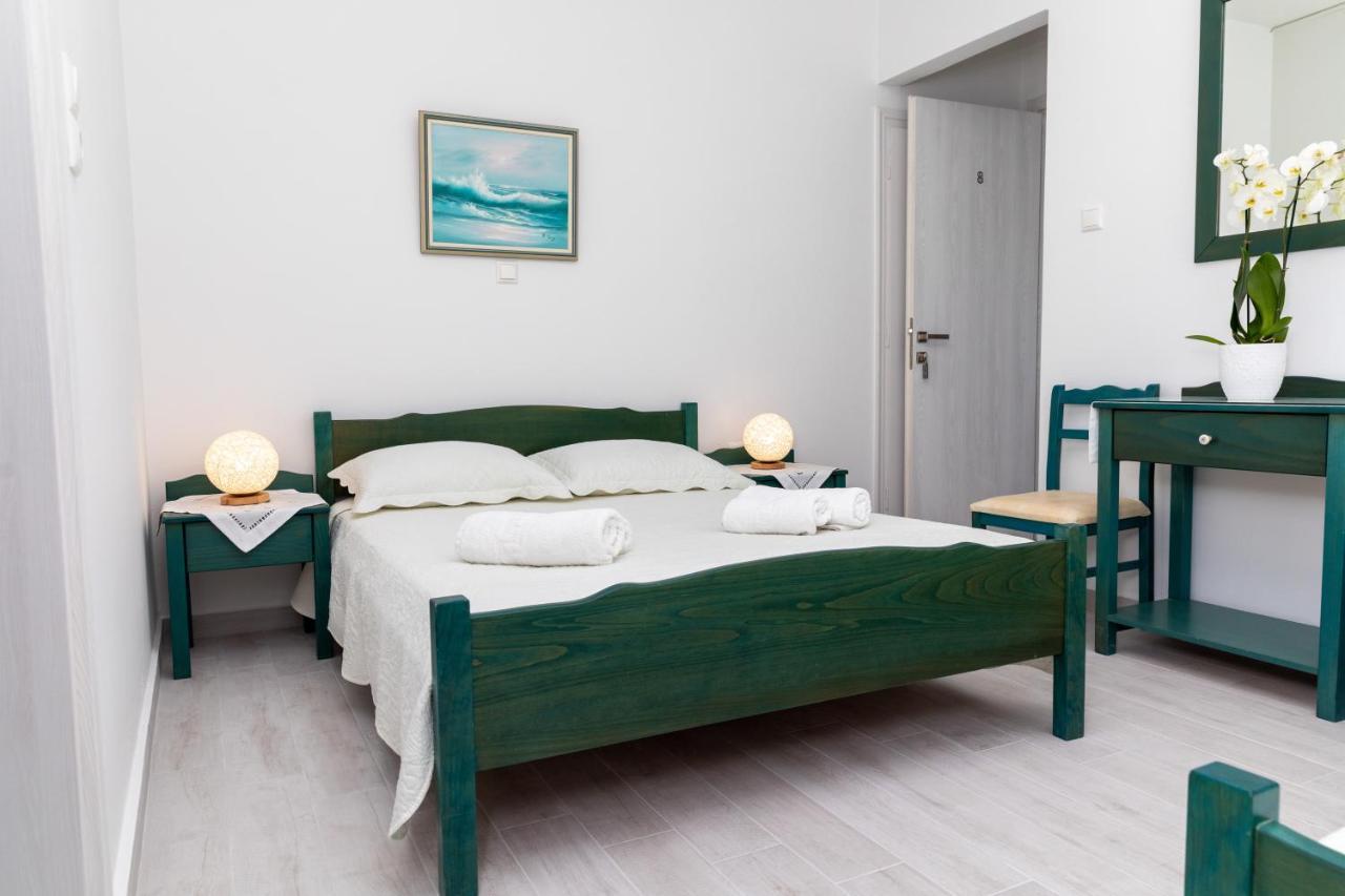 Готель Annamaria Pansion Naxos City Екстер'єр фото